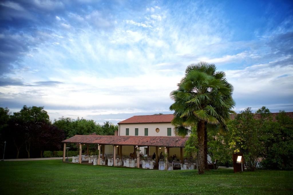 Locanda Perinella Castelgomberto ภายนอก รูปภาพ